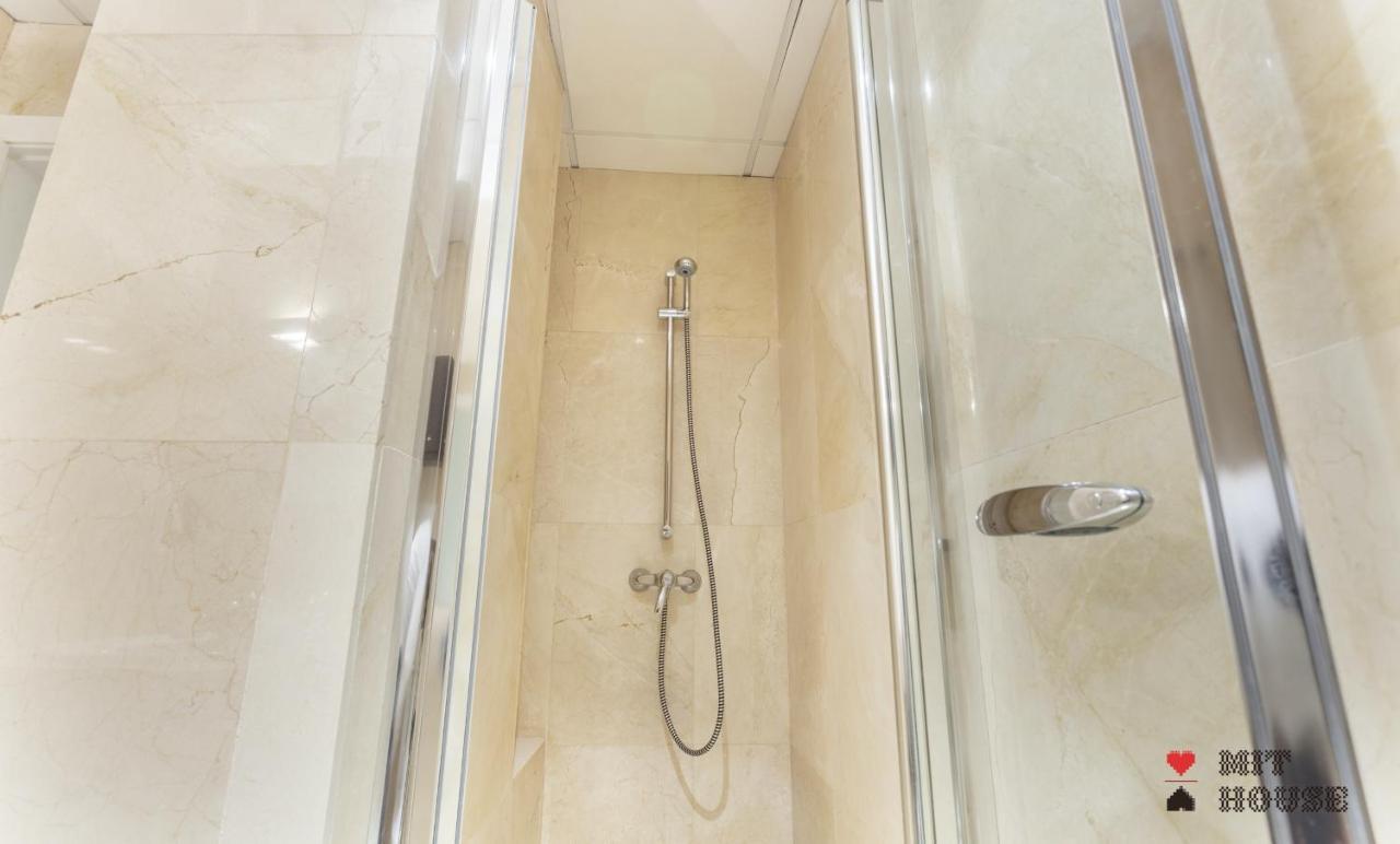 Apartmán Mit House Puerta Del Sol III En Madrid Exteriér fotografie